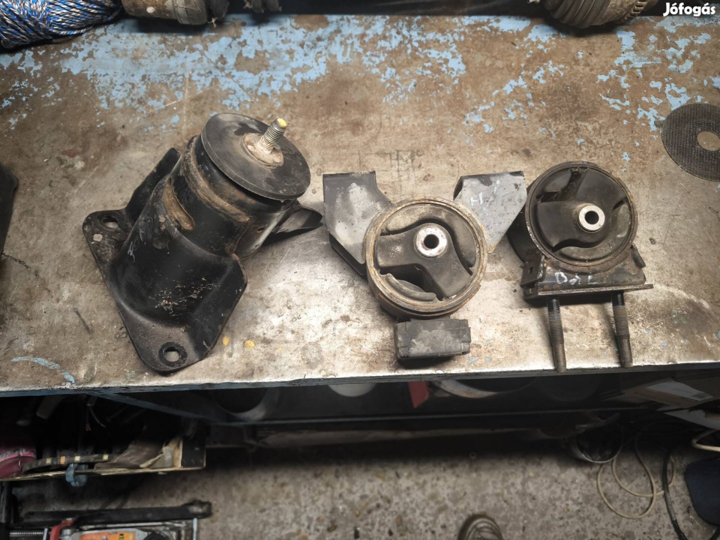 Suzuki Ignis benzines motor tartó bak gumibak 2003-