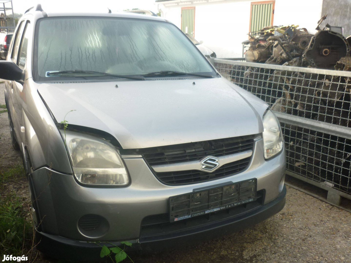 Suzuki Ignis bontott alkatrészek
