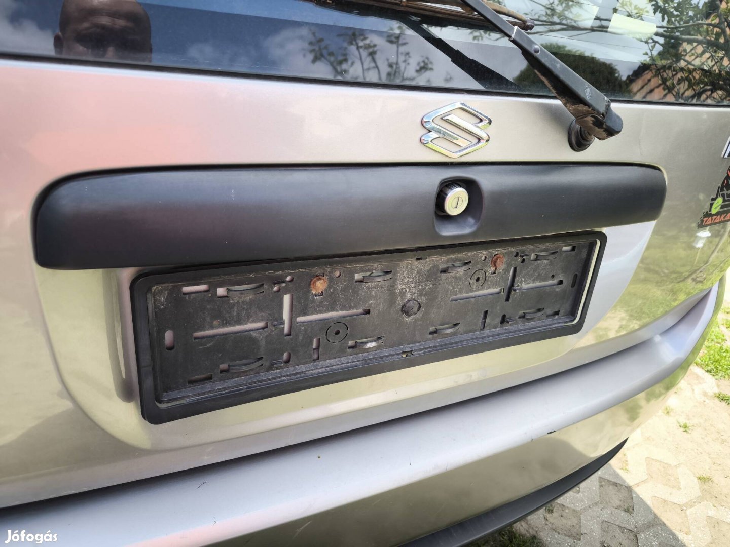 Suzuki Ignis csomagtér fogantyú 2003-