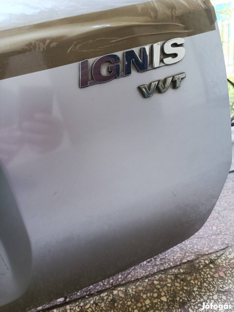 Suzuki Ignis csomagterajtó 