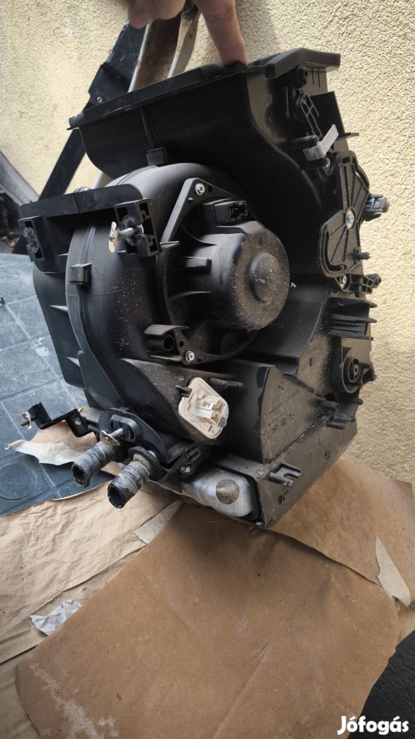 Suzuki Ignis fűtőmotor fűtő ventilátor radiátor box 