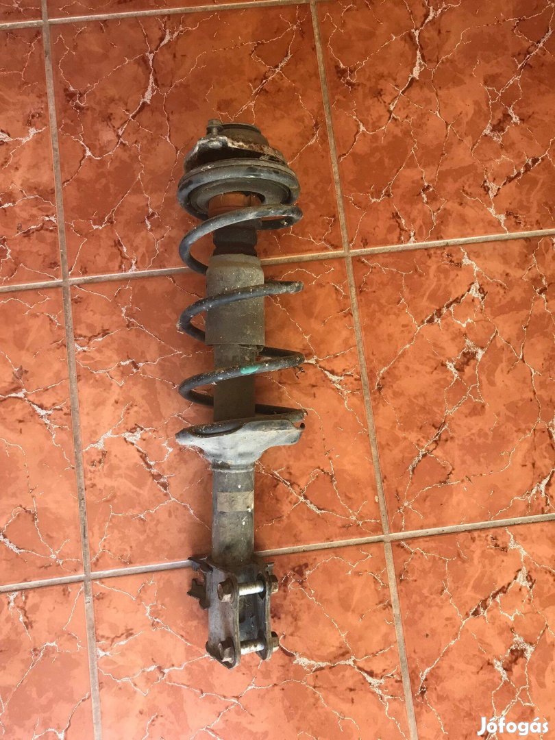 Suzuki Ignis gólyaláb spirálrugóval