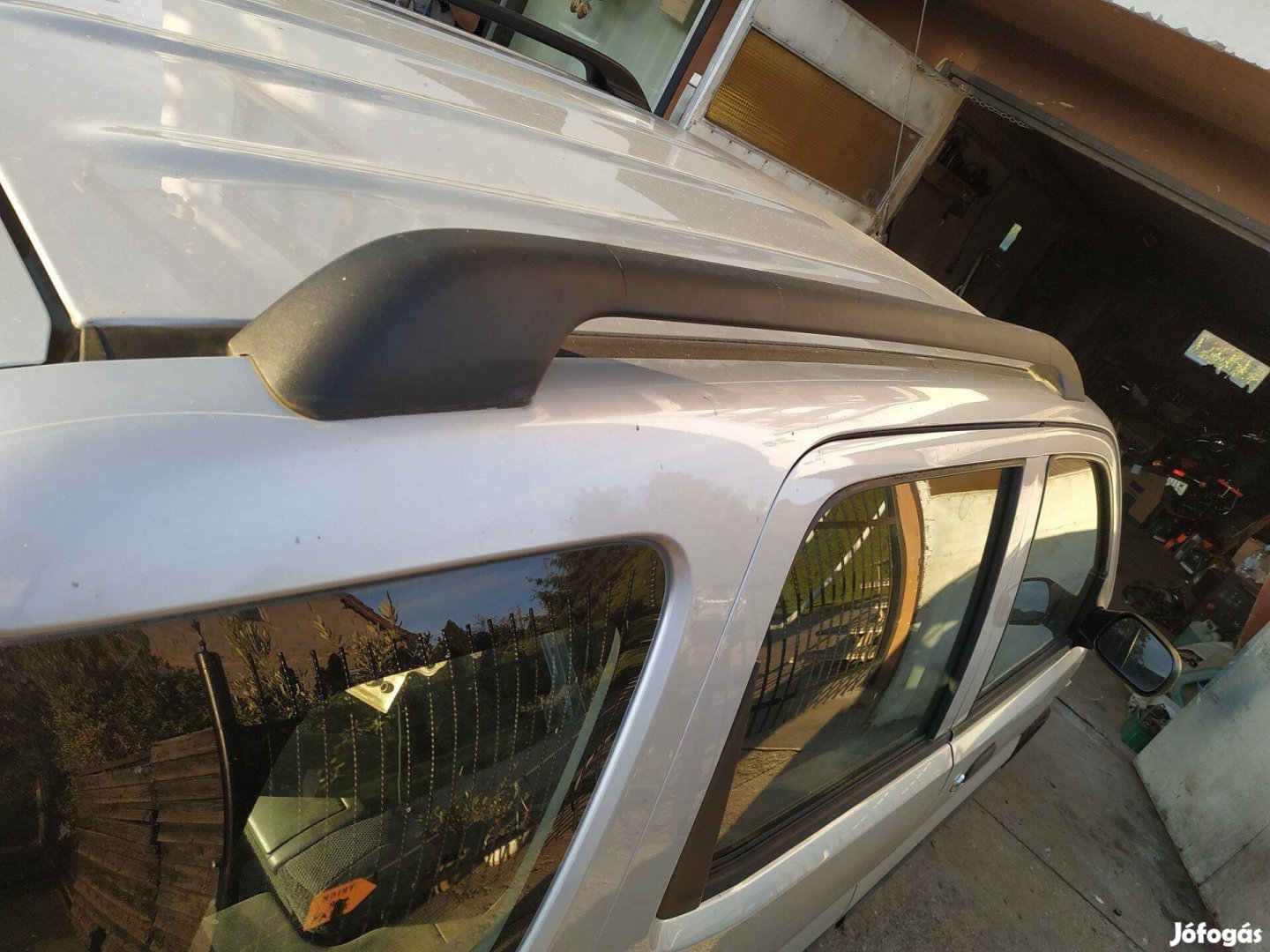 Suzuki Ignis jobb oldali tetősín