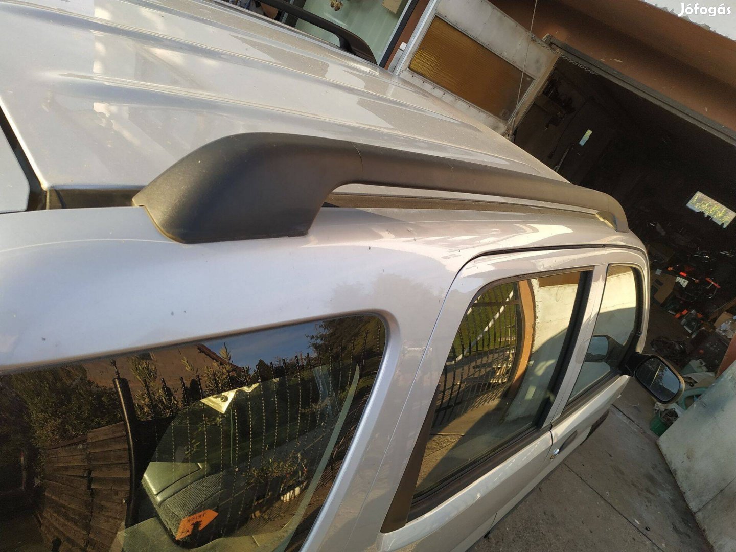 Suzuki Ignis jobb tetősín