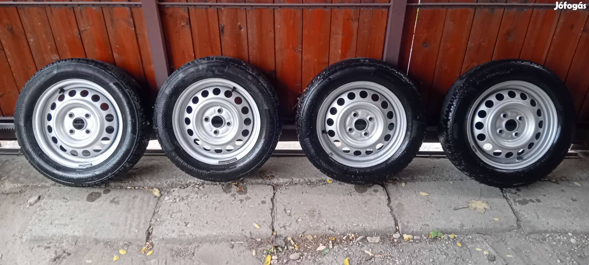 Suzuki Ignis lemezfelni 14 colos (4x100) ezüst, 175/65 R14 téligumi