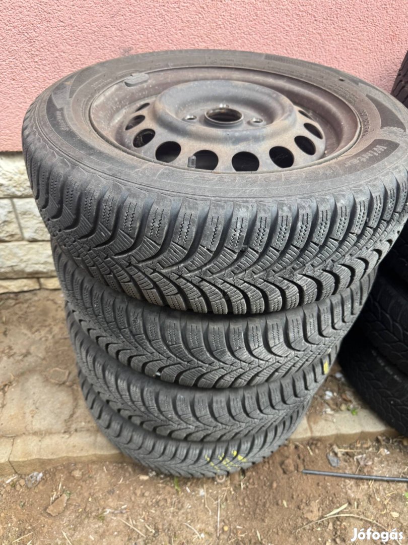 Suzuki Ignis lemezfelni téli gumikkal