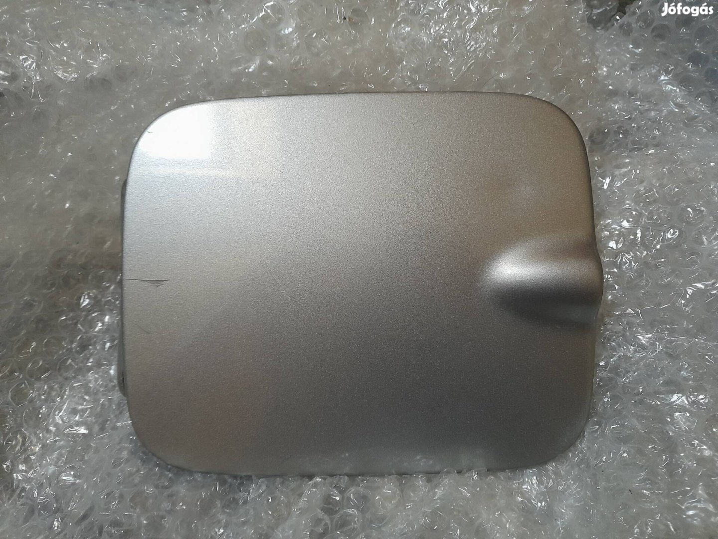 Suzuki Ignis tankajtó ( Zu1 színkód)