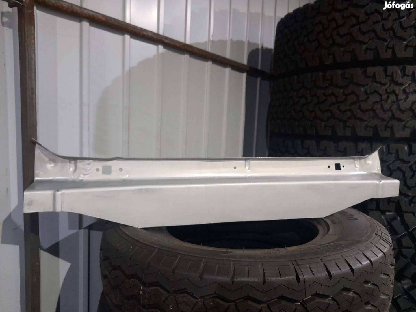 Suzuki Jimny hátfal panel