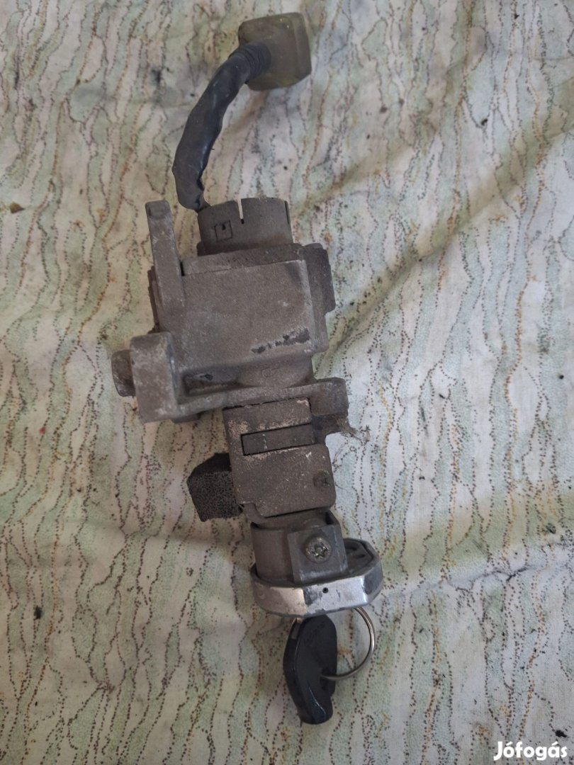 Suzuki Lets 2 gyújtáskapcsoló