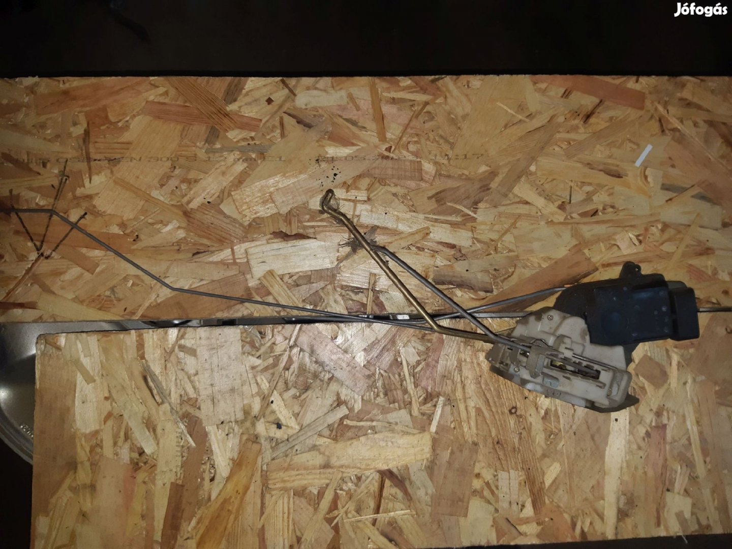 Suzuki Liana Jobb Első Ajtó Zárszerkezet Központizár Motor