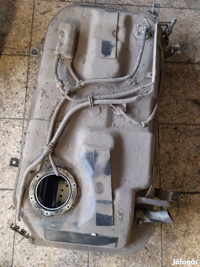 Suzuki Liana Üzemanyag Tank