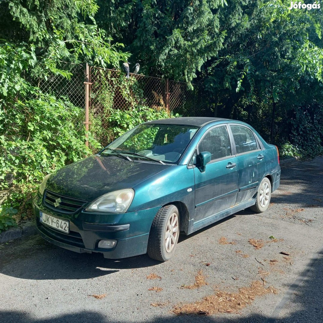 Suzuki Liana egy stabil munkaautó