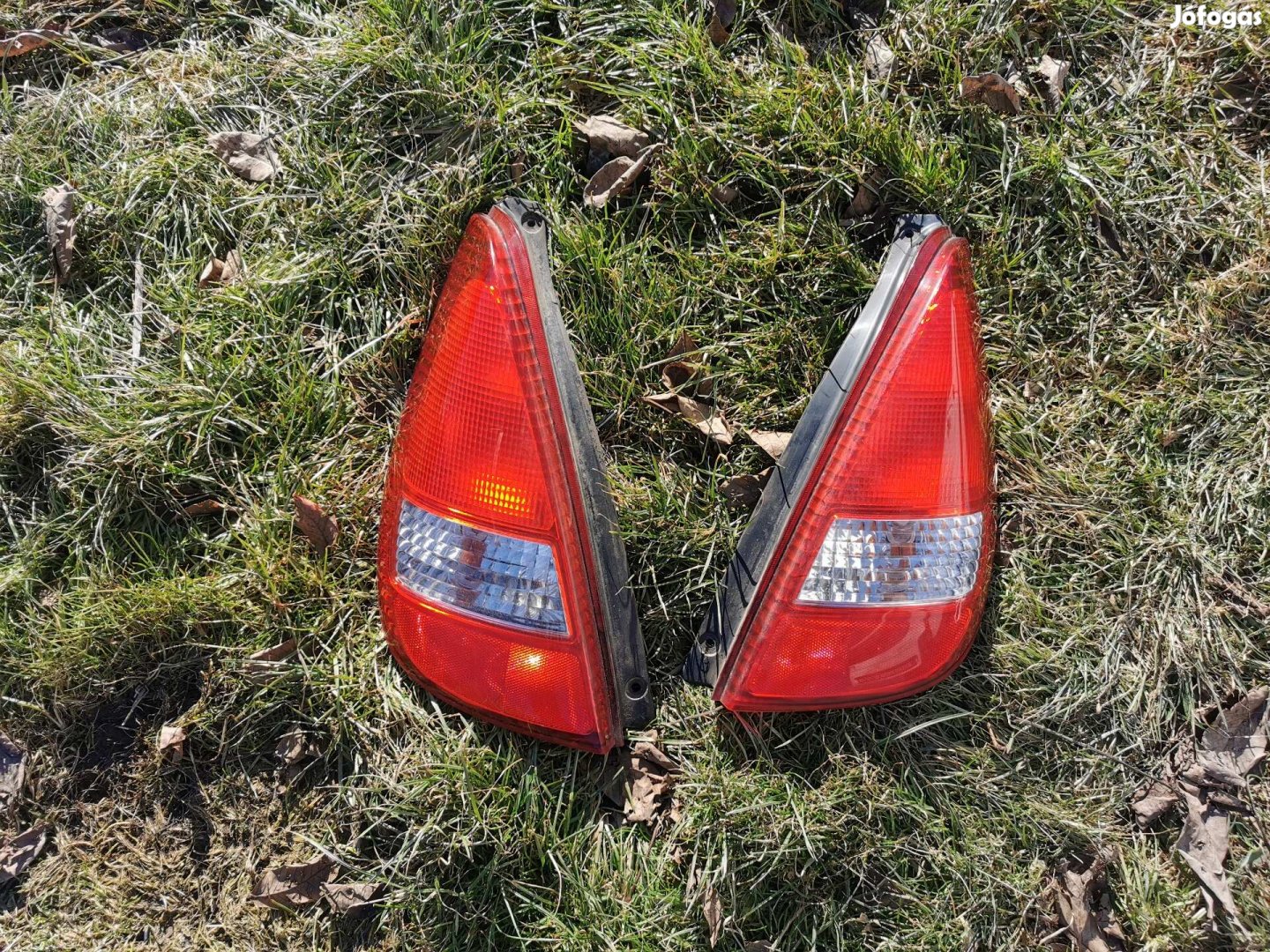 Suzuki Liana jobb hátsó lámpa 
