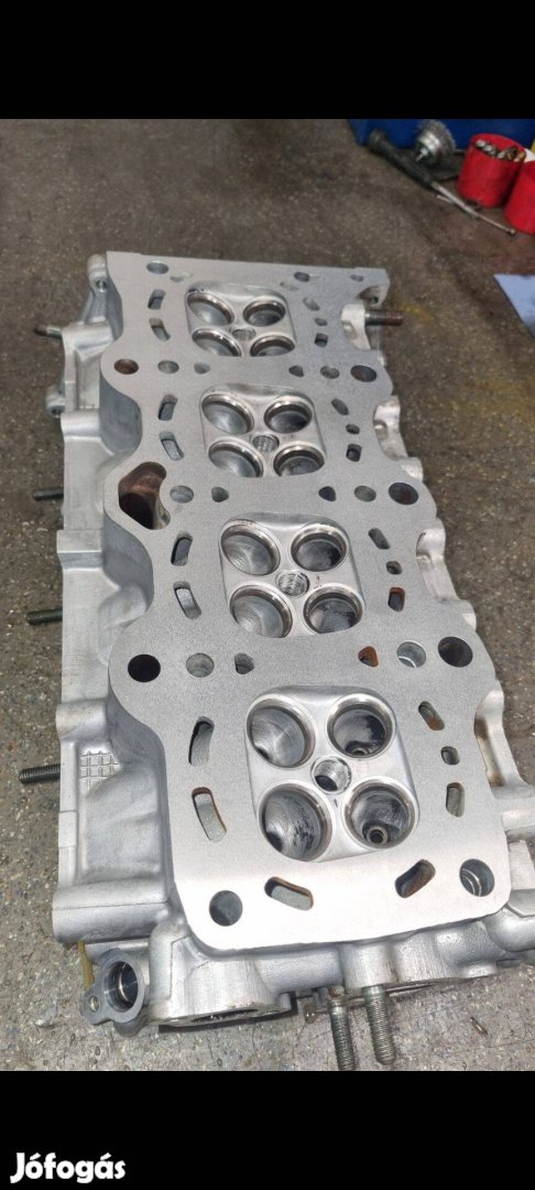 Suzuki M13 M15 hengerfej eladó