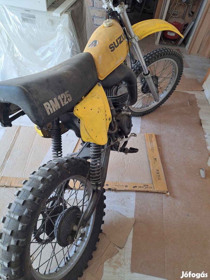 Suzuki RM 125 1977 veterán cross eladó