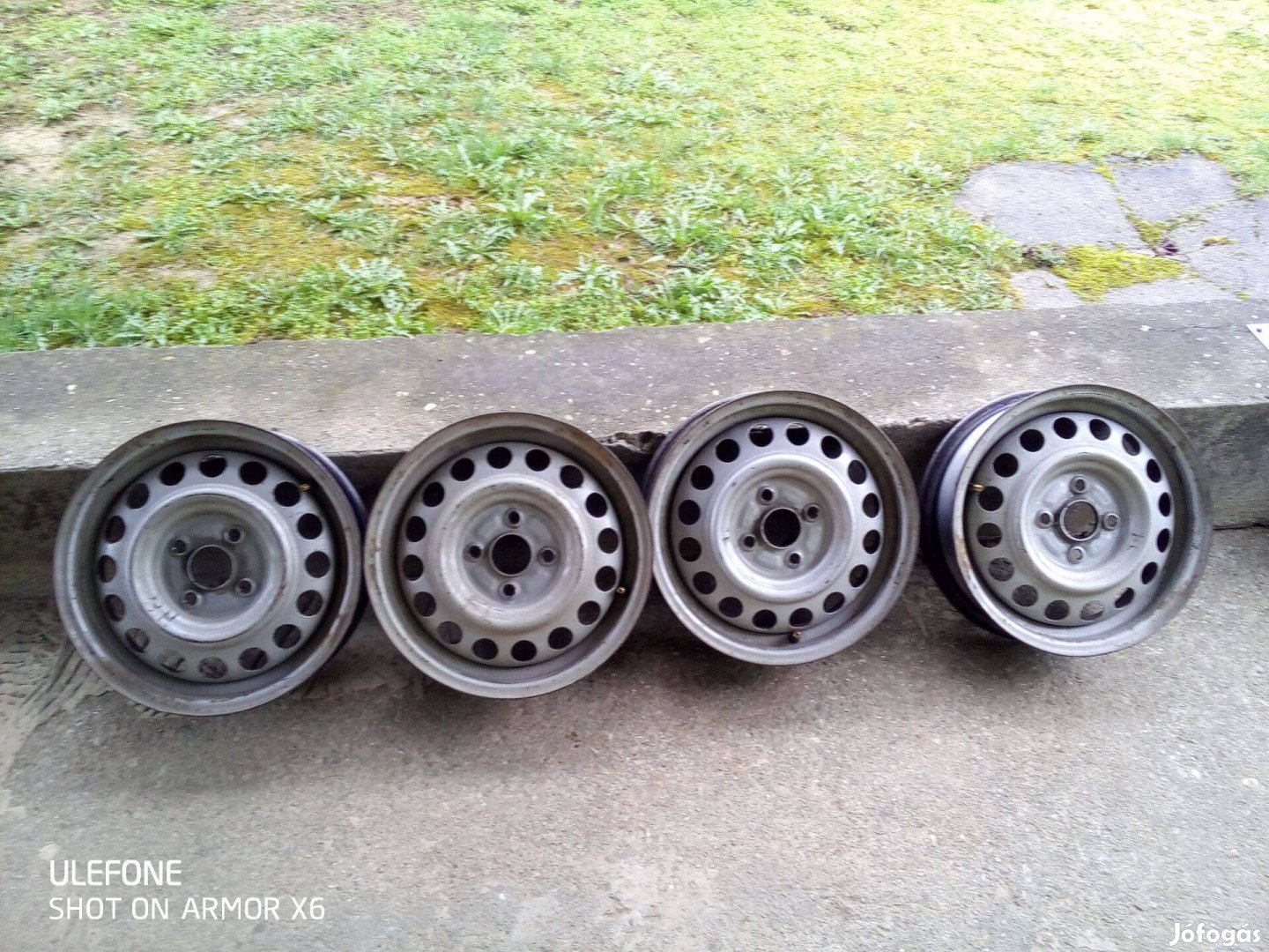 Suzuki R 14 lemez felni 1000 Ft/ db