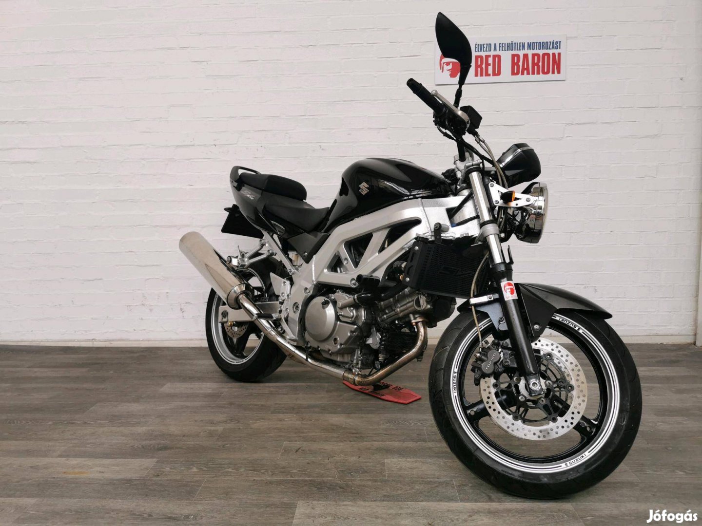 Suzuki SV 650 N Entry Bike! RED Baron Garanciával!