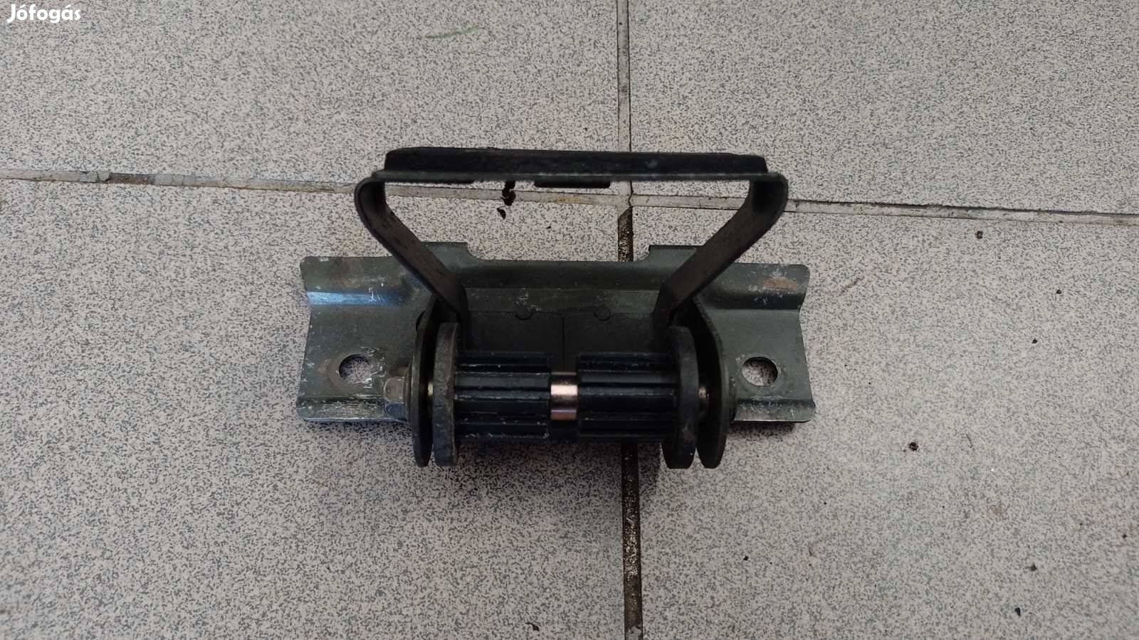 Suzuki SV 650 N '99-'02 tank tartó konzol