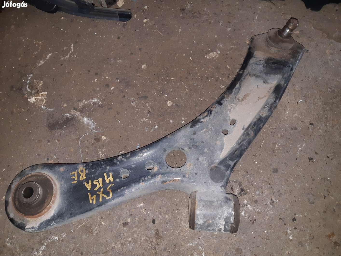 Suzuki SX4 Bal Első Lengőkar