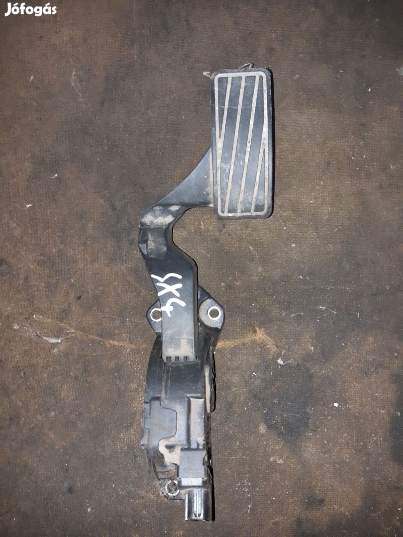 Suzuki SX4 Gázpedál