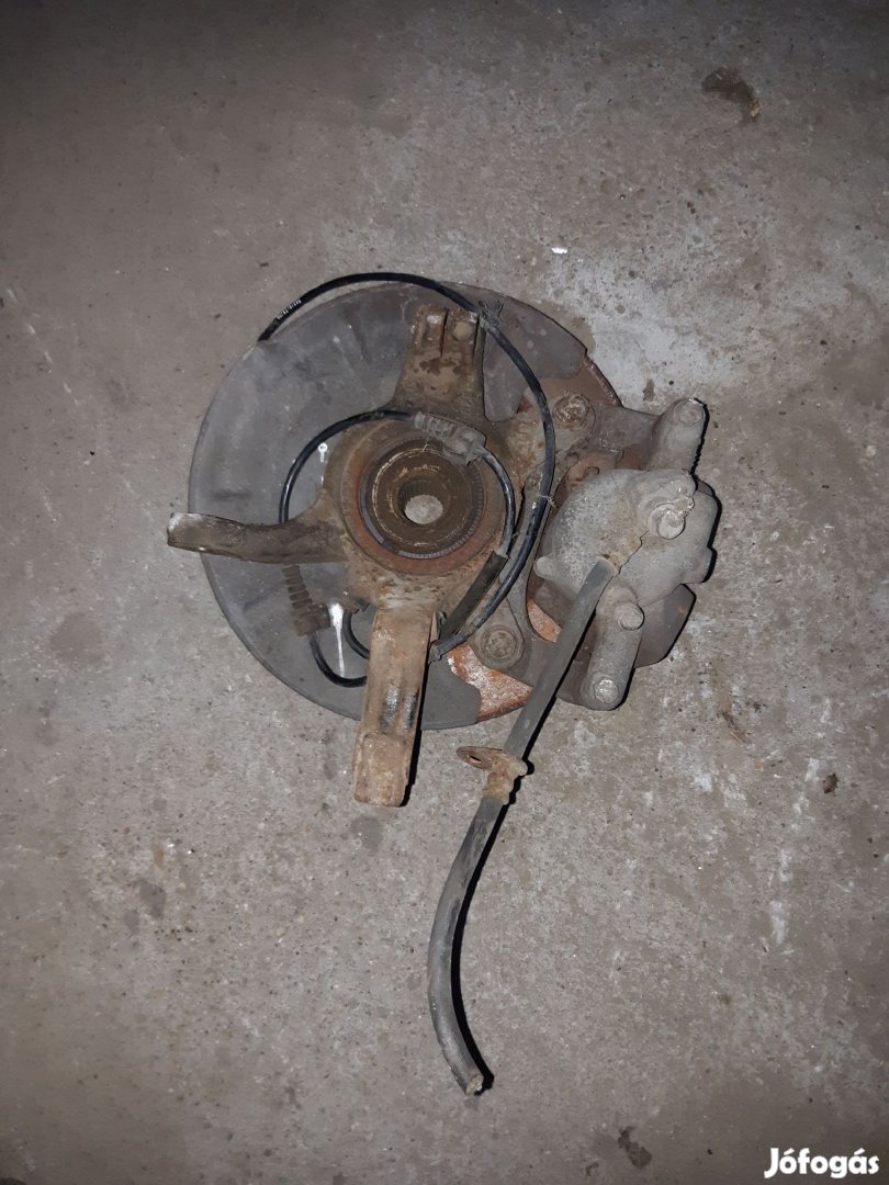 Suzuki SX4 Jobb Első Csonkállvány Kerékaggyal Féknyereg ABS