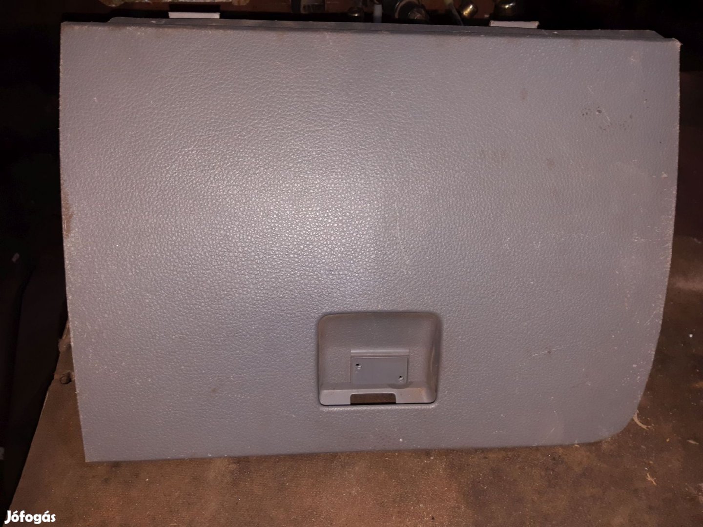 Suzuki SX4 Kesztyűtartó