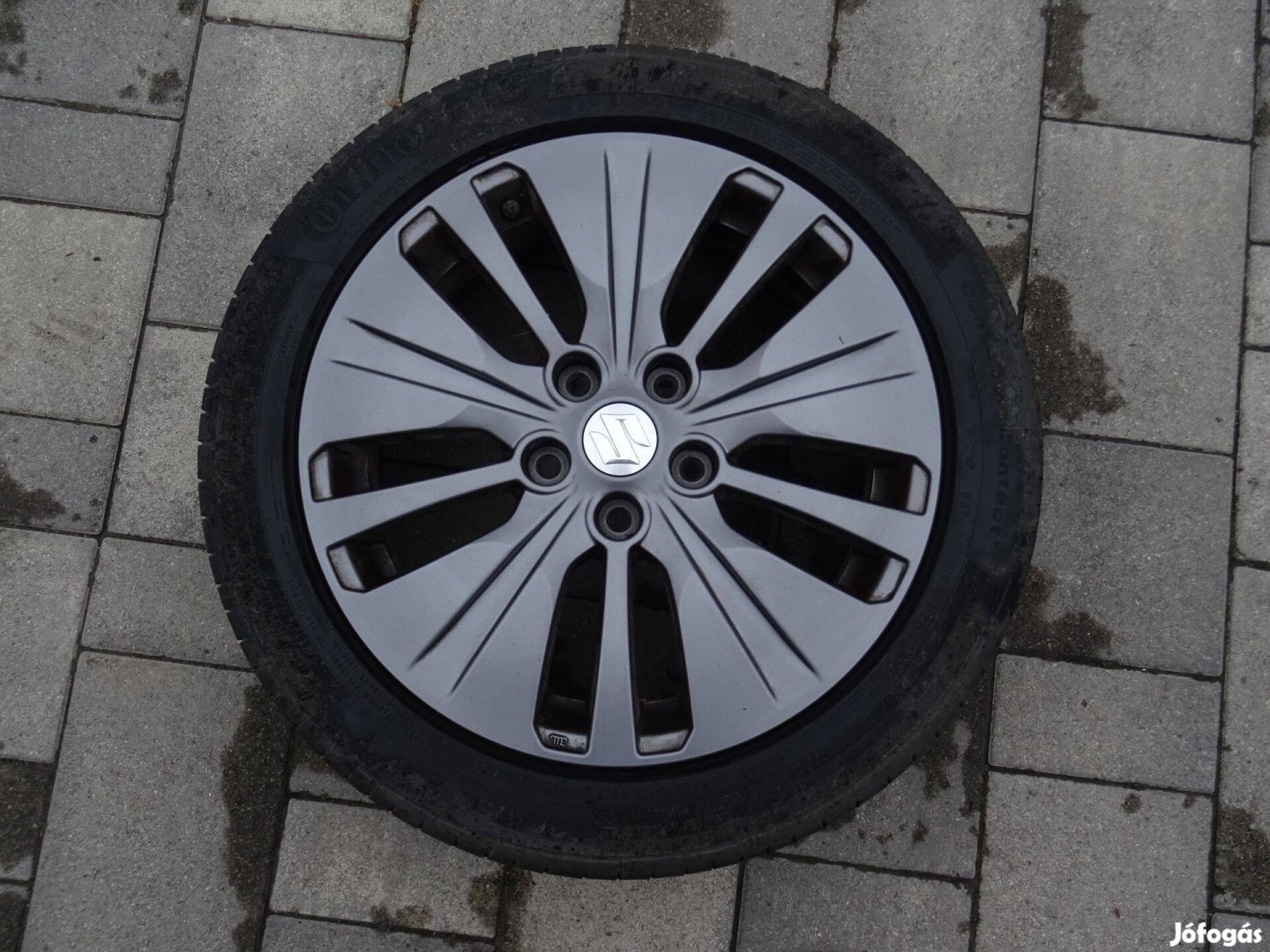 Suzuki SX4 S-Cross 17" 5x114,3 ET50 gyári alufelni 205/50R17 nyárigumi