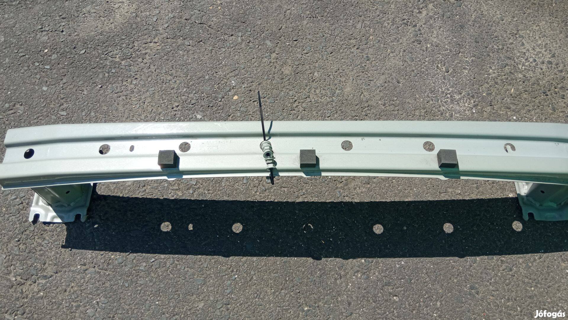 Suzuki SX4 S-cross, Vitara hátsó gyári lökhárító fém