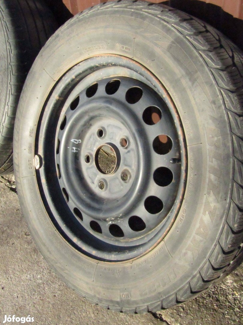 Suzuki SX4 acélfelni Bridgestone téligumival