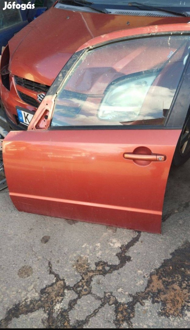 Suzuki SX4 bal első ajtó