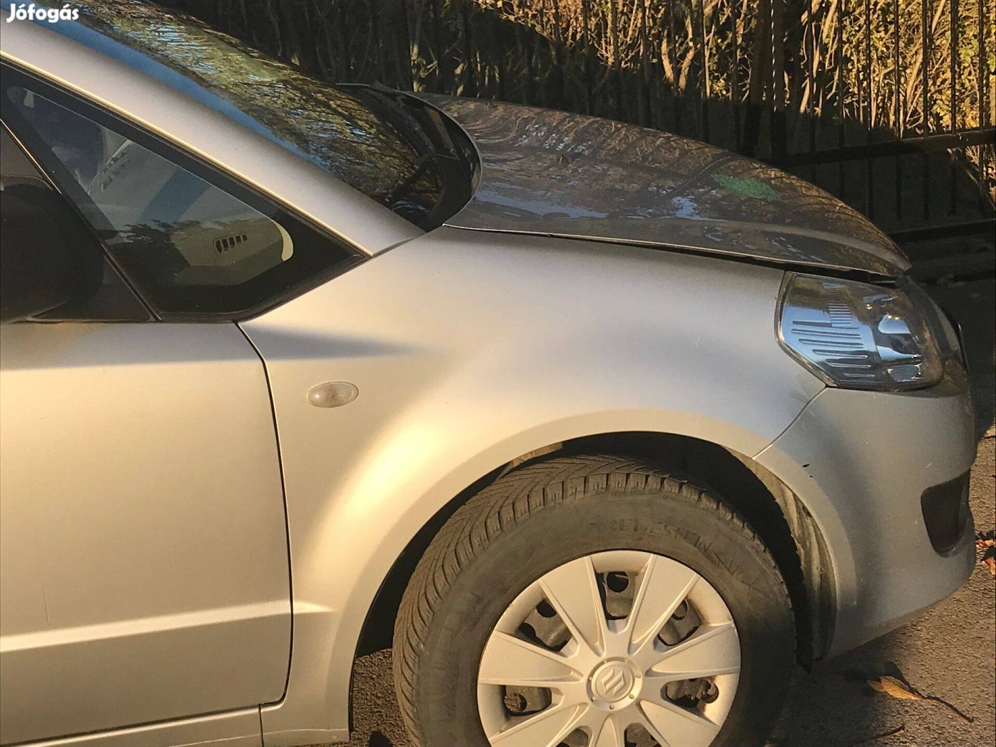 Suzuki SX4 jobb sárvédő eladó
