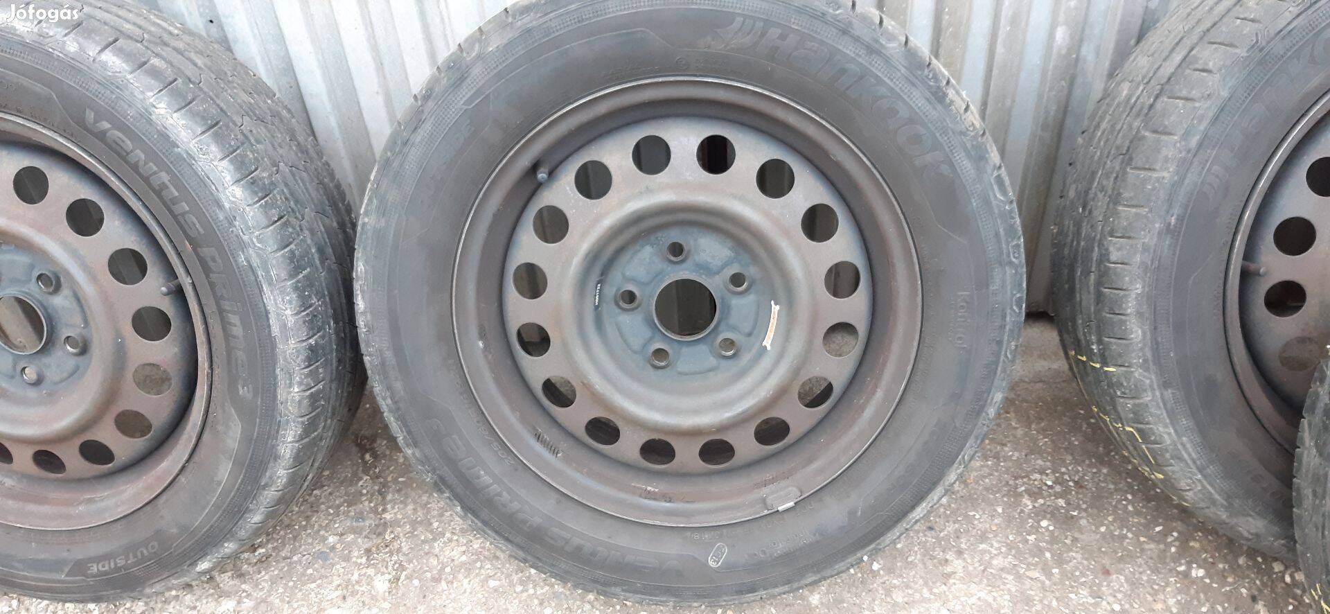 Suzuki SX4 kerékgarnitúra 205/60R16-os nyári gumikkal