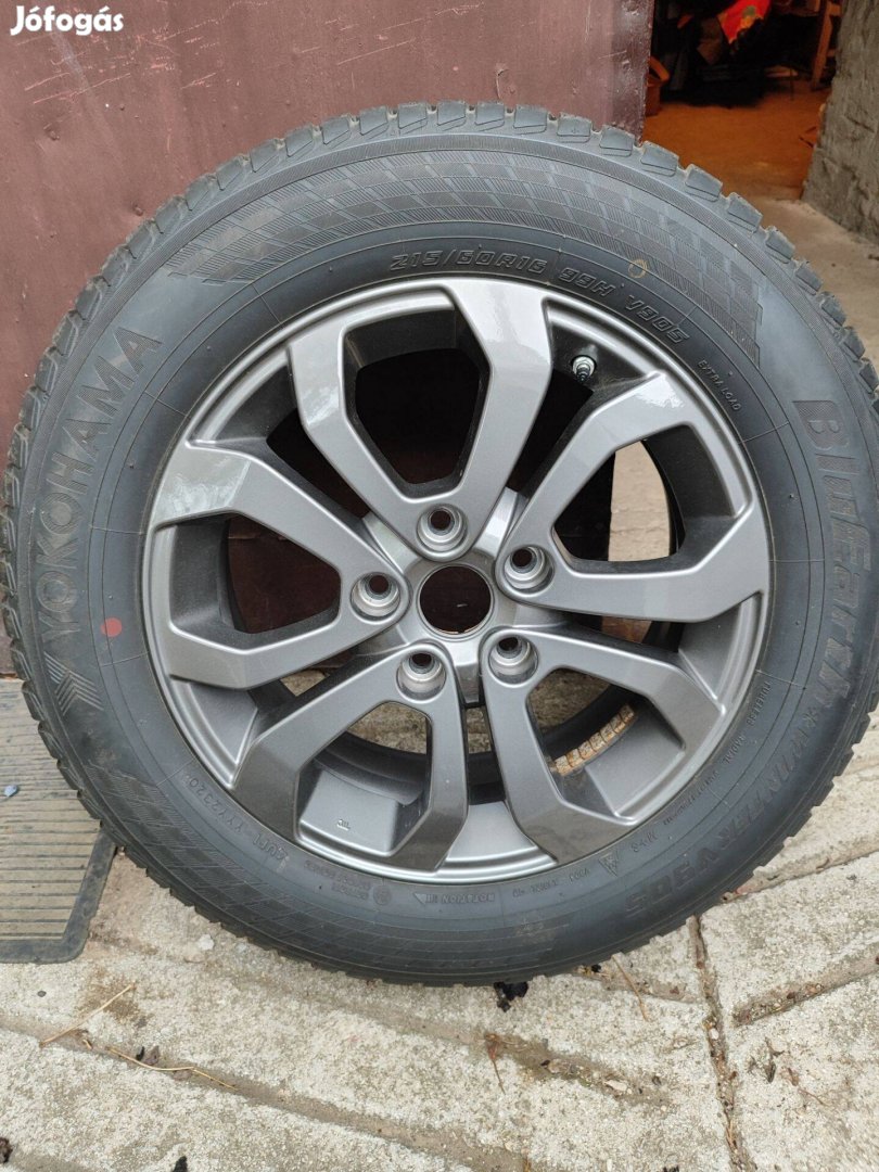 Suzuki S-Cross, Vitara gyári 16" alufelni téli gumival eladó
