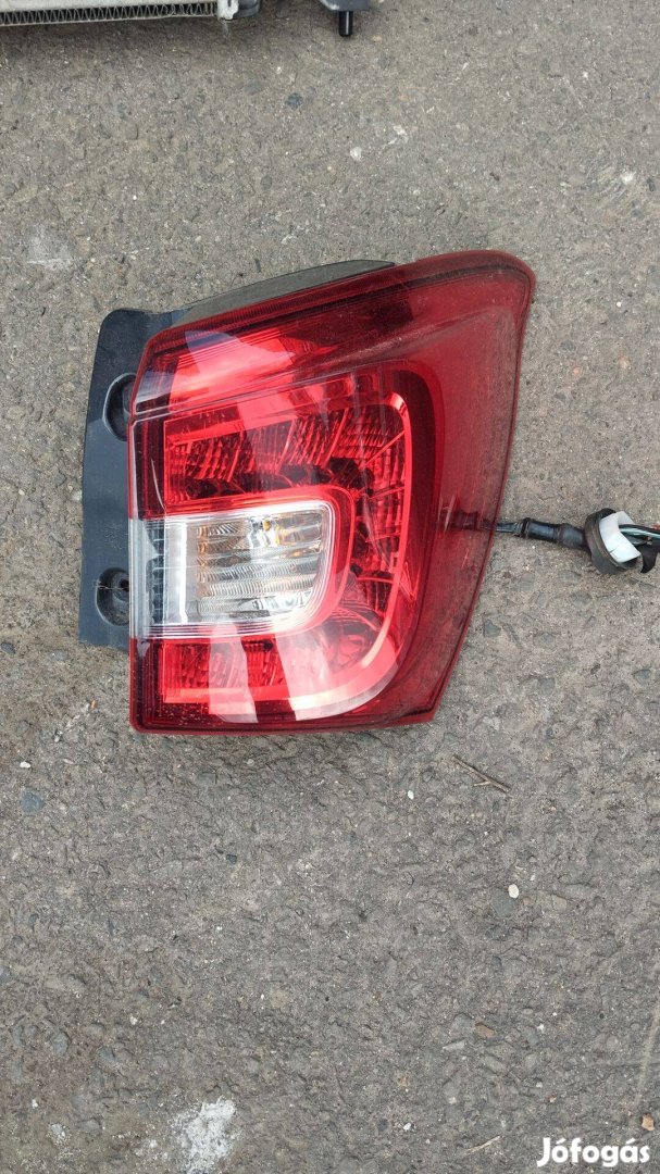 Suzuki S-cross jobb hátsó lámpa