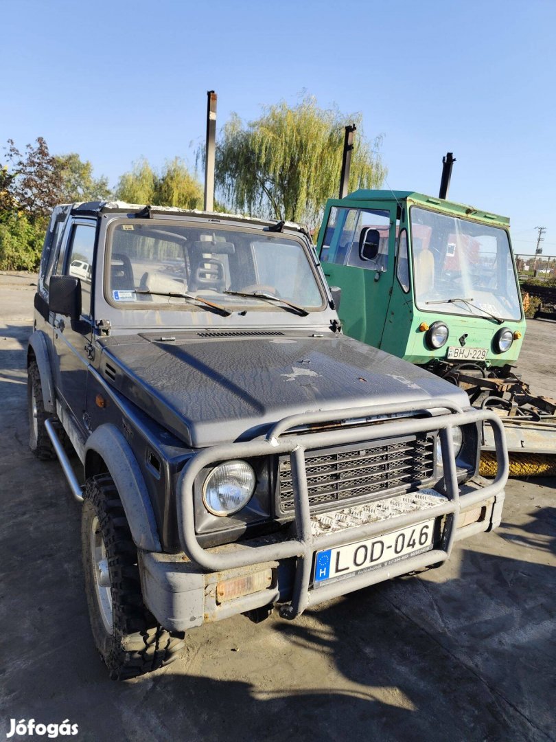 Suzuki Samurai