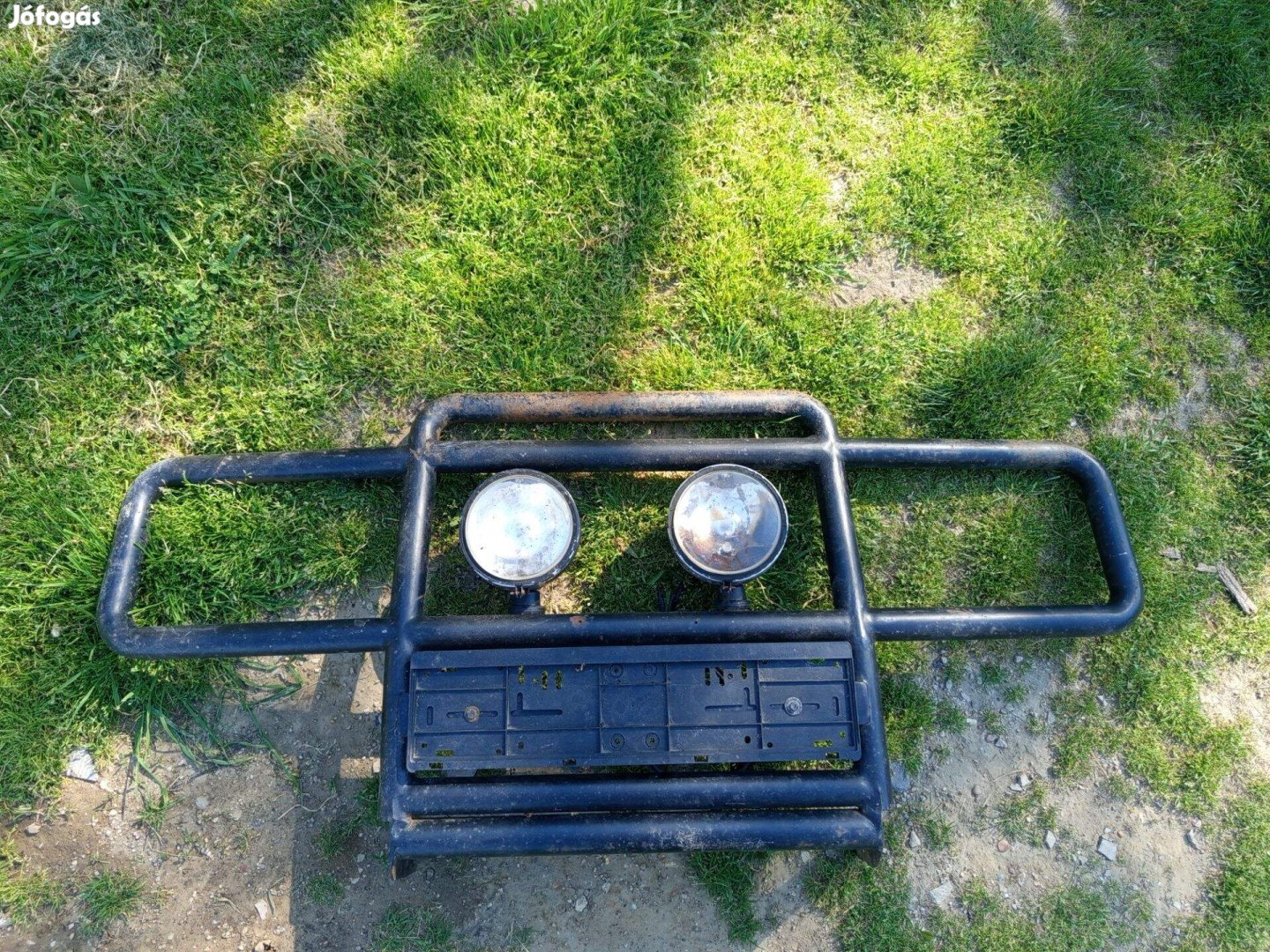 Suzuki Samurai Galytörő lámpákkal