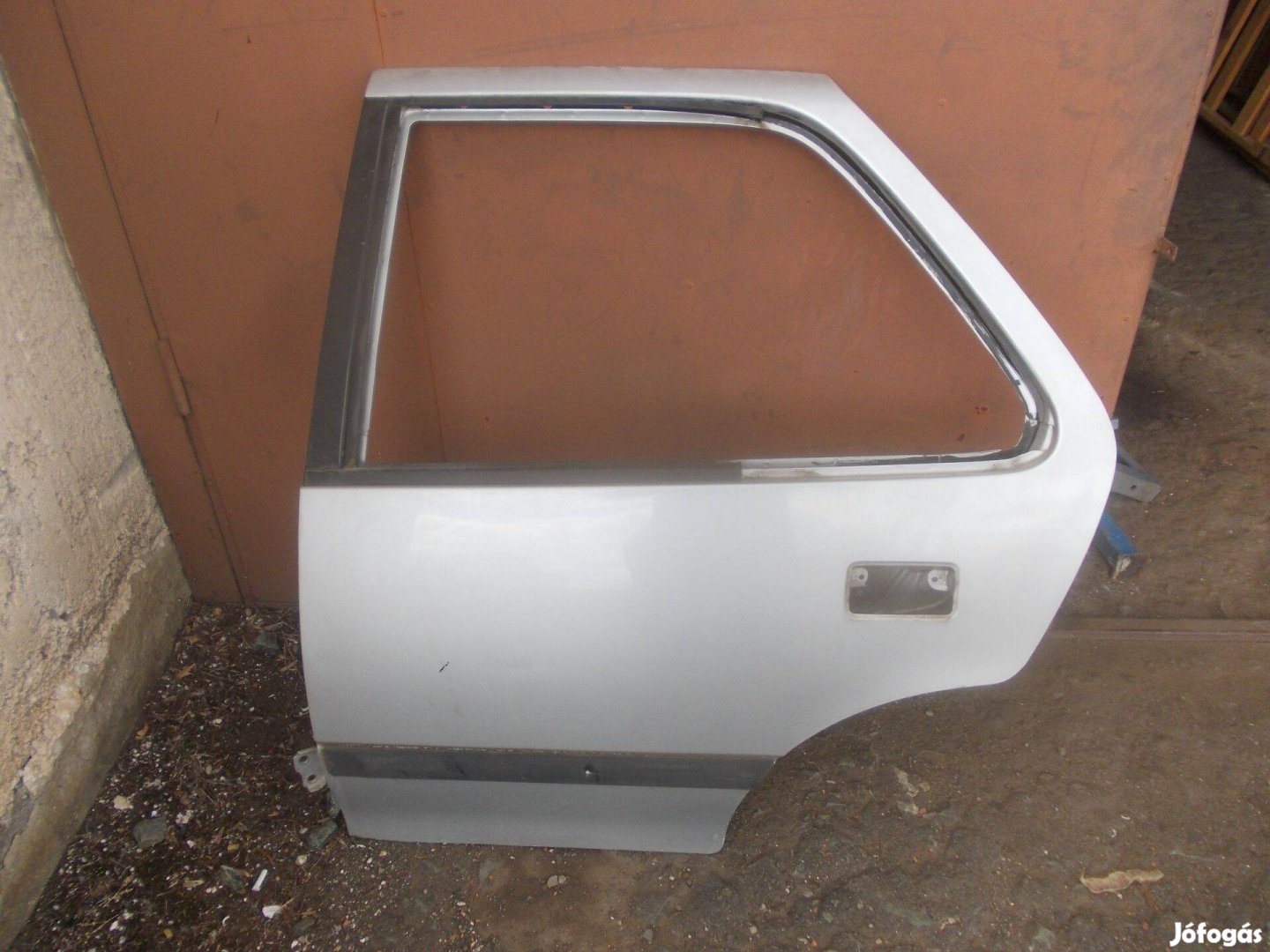 Suzuki Sedan bal hátsó ezüst ajtó 1989-2003