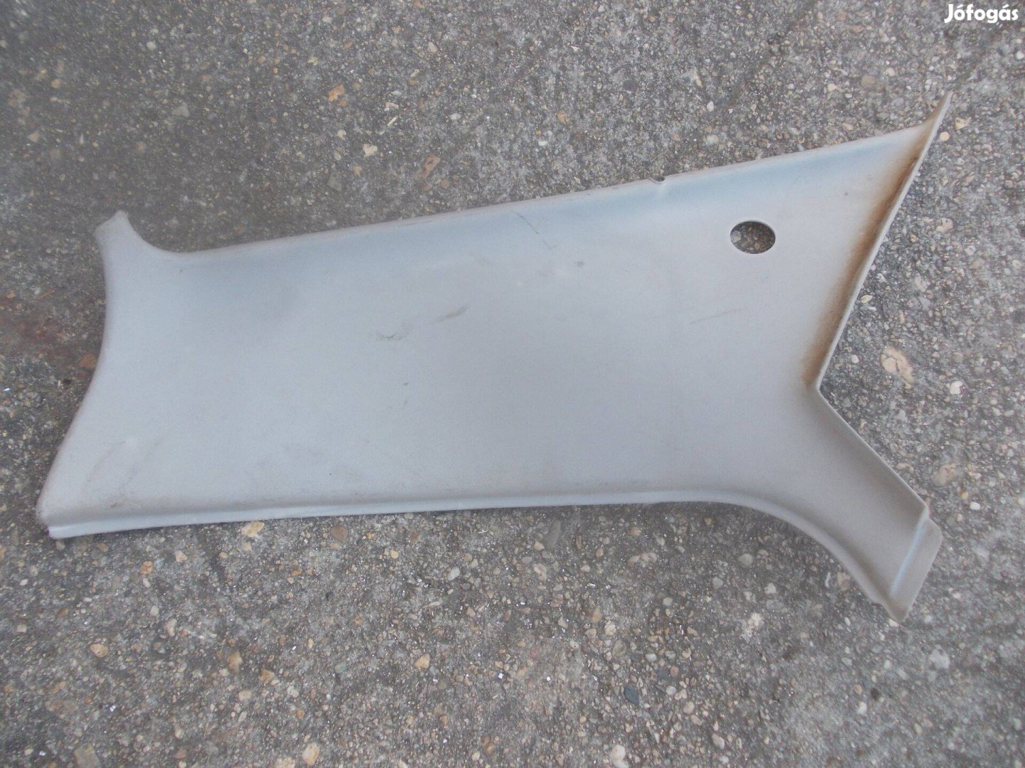 Suzuki Sedan jobb hátsó felső világos C-oszlop burkolat 1999-2003