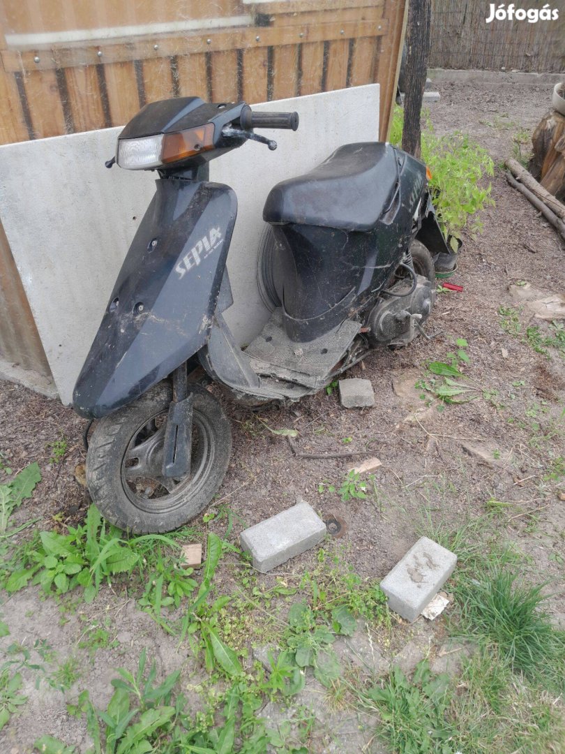 Suzuki Sepia AF-50 robogó