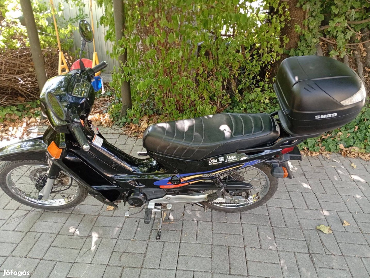 Suzuki Shogun .4 T. félautomata váltós