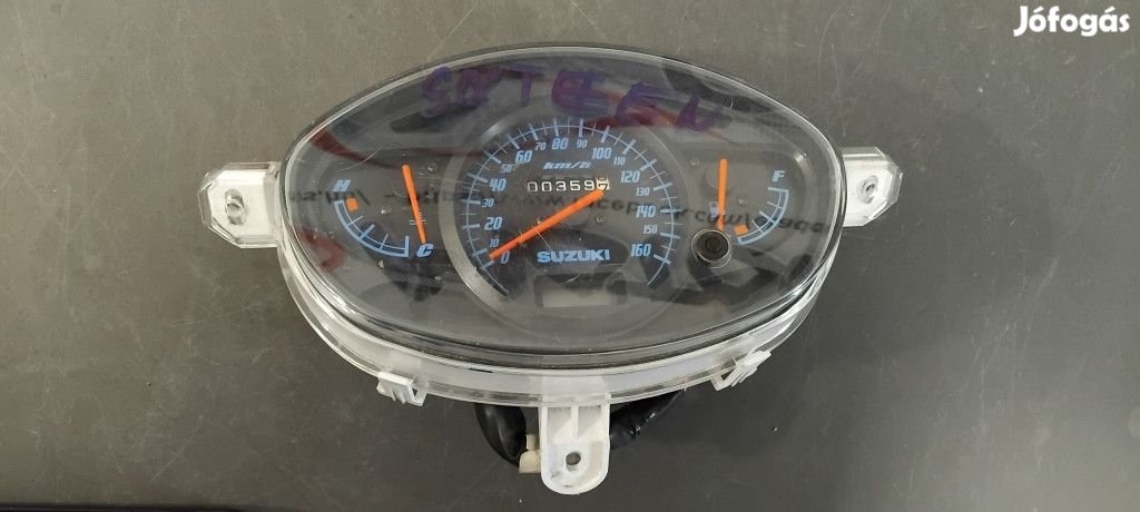 Suzuki Sixteen 125 Kilóméteróra