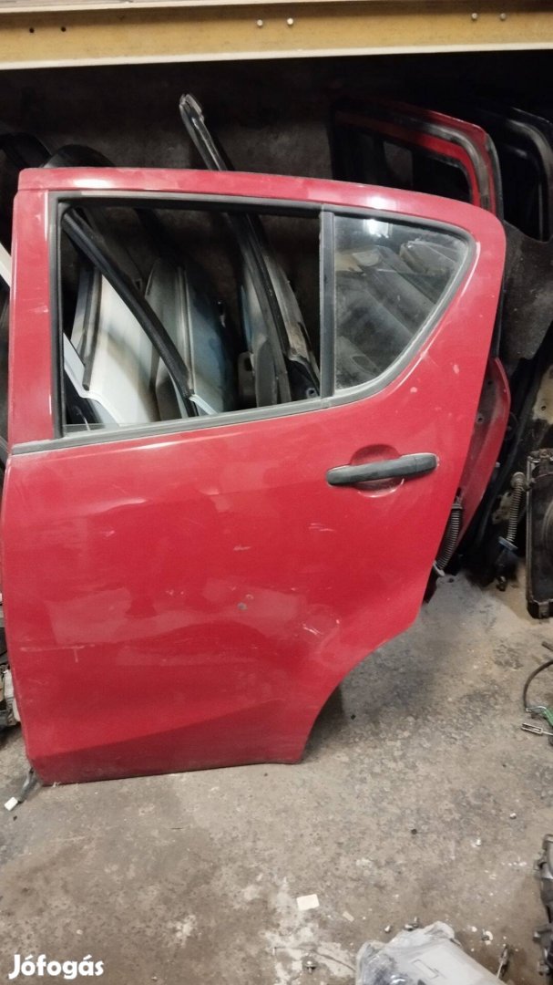 Suzuki Splash bal hátsó ajtó