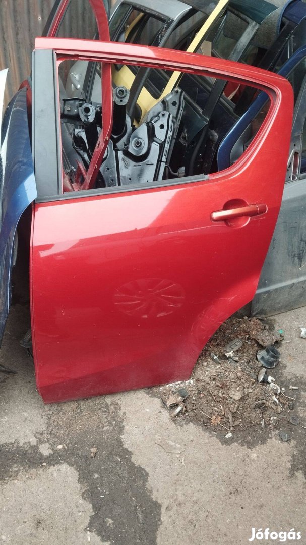 Suzuki Splash bal hátsó ajtó