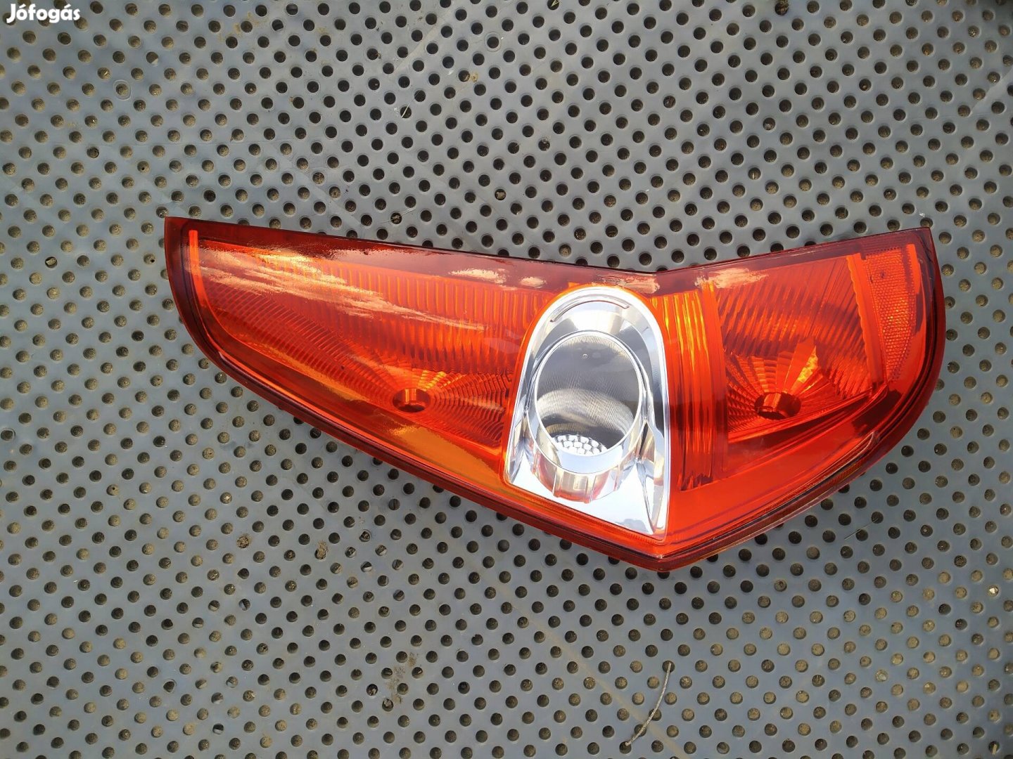Suzuki Splash hátsó lámpa 