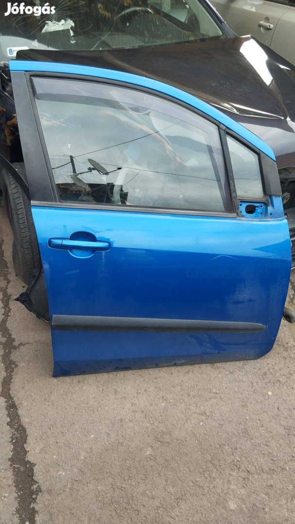Suzuki Splash jobb első ajtó