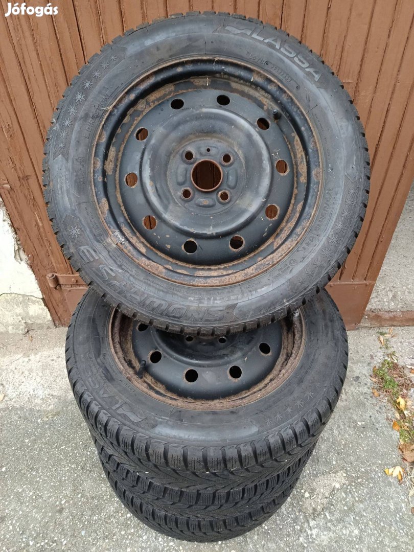 Suzuki Stift 4X100 téli szett téli gumival eladó