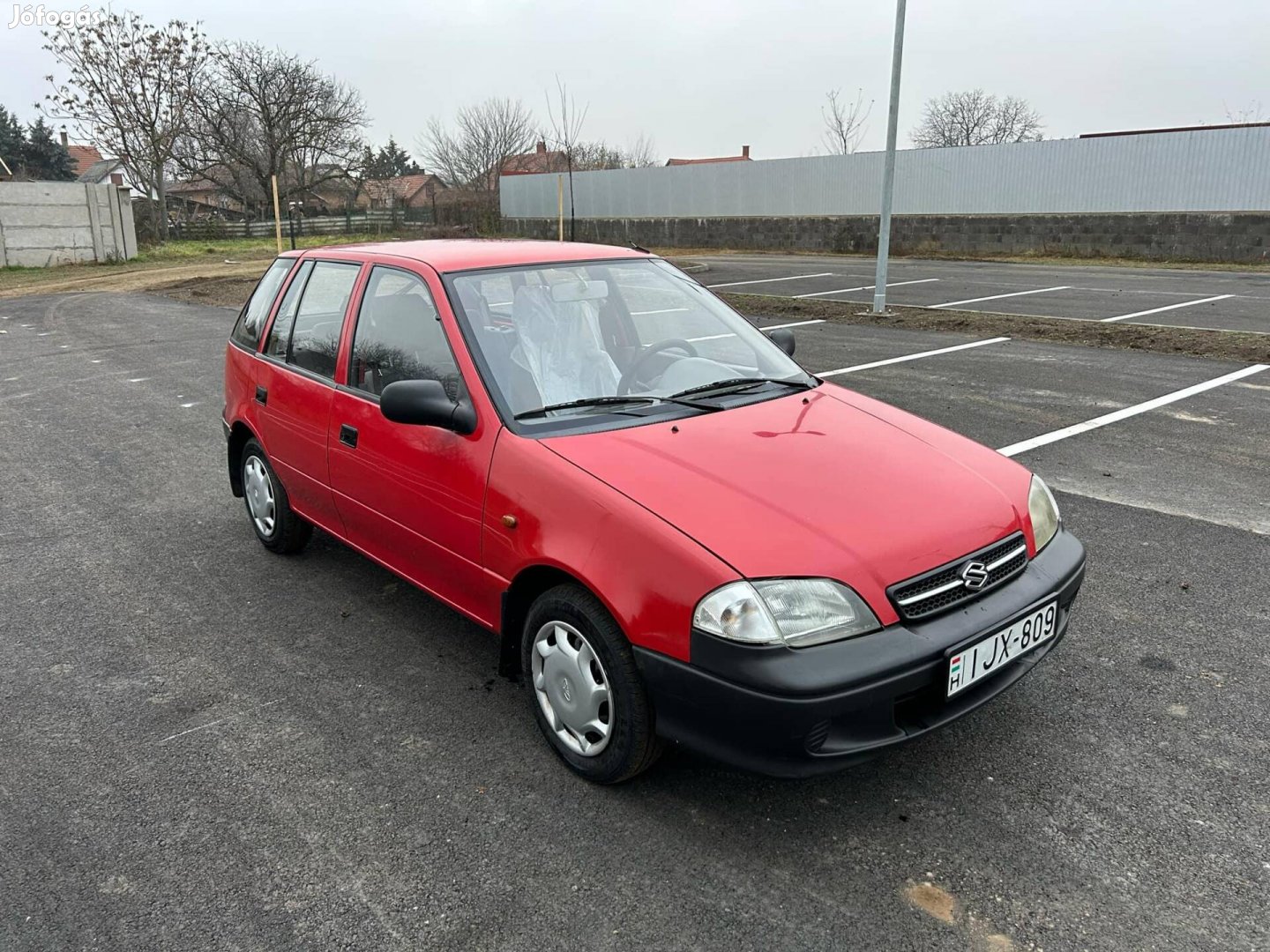 Suzuki Swift 1.0 GL Friss Műszaki