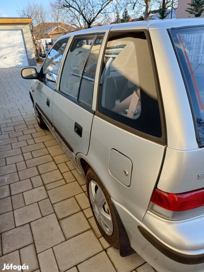 Suzuki Swift 1.0 Gl silver