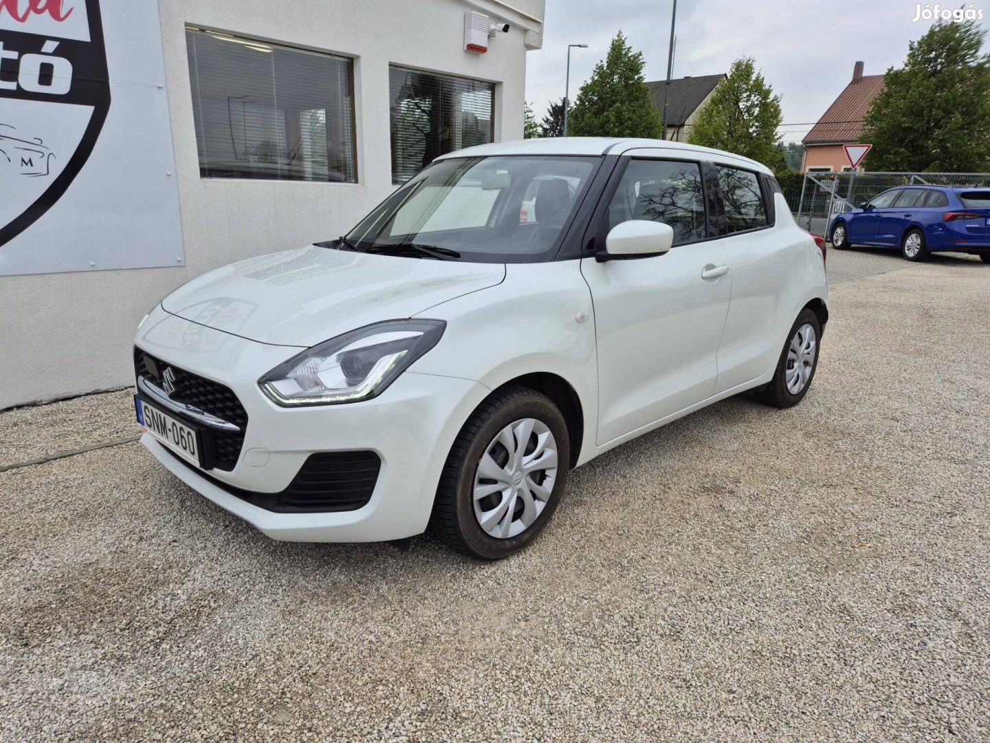 Suzuki Swift 1.2 Dualjet Hybrid GL Szervizkönyv...