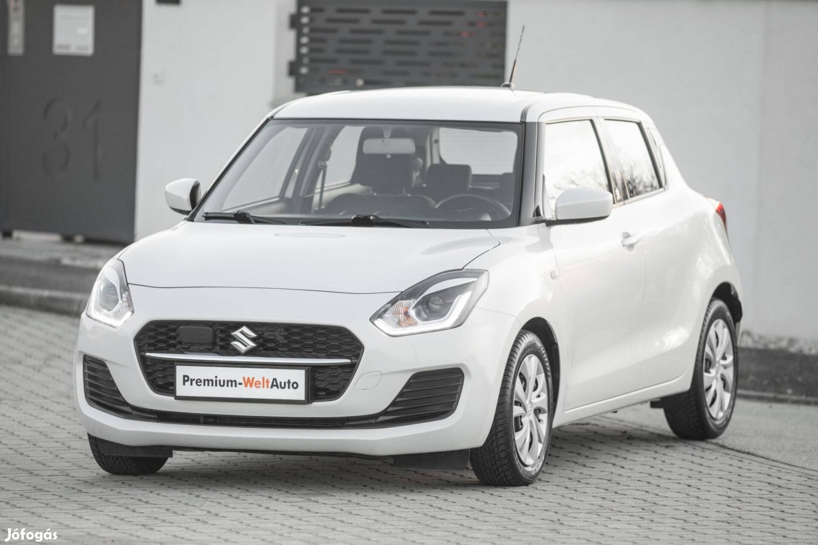Suzuki Swift 1.2 Dualjet Hybrid GL+ Gyári Fénye...